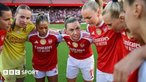 Read more about the article Arsenal ready to ‘hunt’ Man City – what 7-0 win over Leicester means for WSL title race