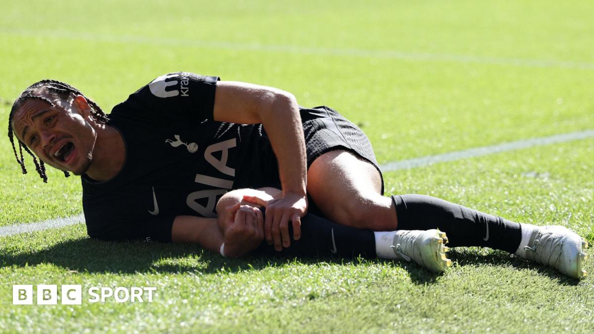 Read more about the article Xavi Simons: Netherlands and Tottenham midfielder to miss rest of season and 2026 World Cup