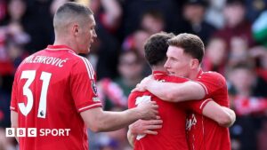 Read more about the article Premier League LIVE: Build-up, team news, score and live text updates