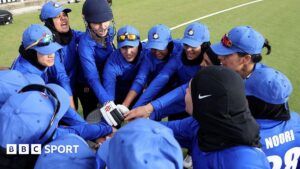 Read more about the article Afghanistan women’s refugee team to tour England this summer