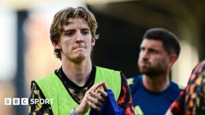 Read more about the article Anthony Gordon: Barcelona in talks to sign Newcastle forward