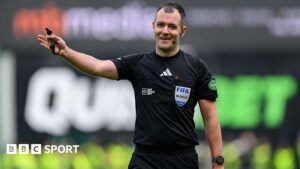 Read more about the article Celtic v Hearts: Is being a referee in Scotland the impossible job?