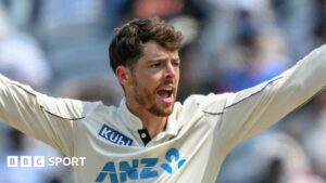 Read more about the article England v New Zealand: Mitchell Santner fit to return in boost to Black Caps