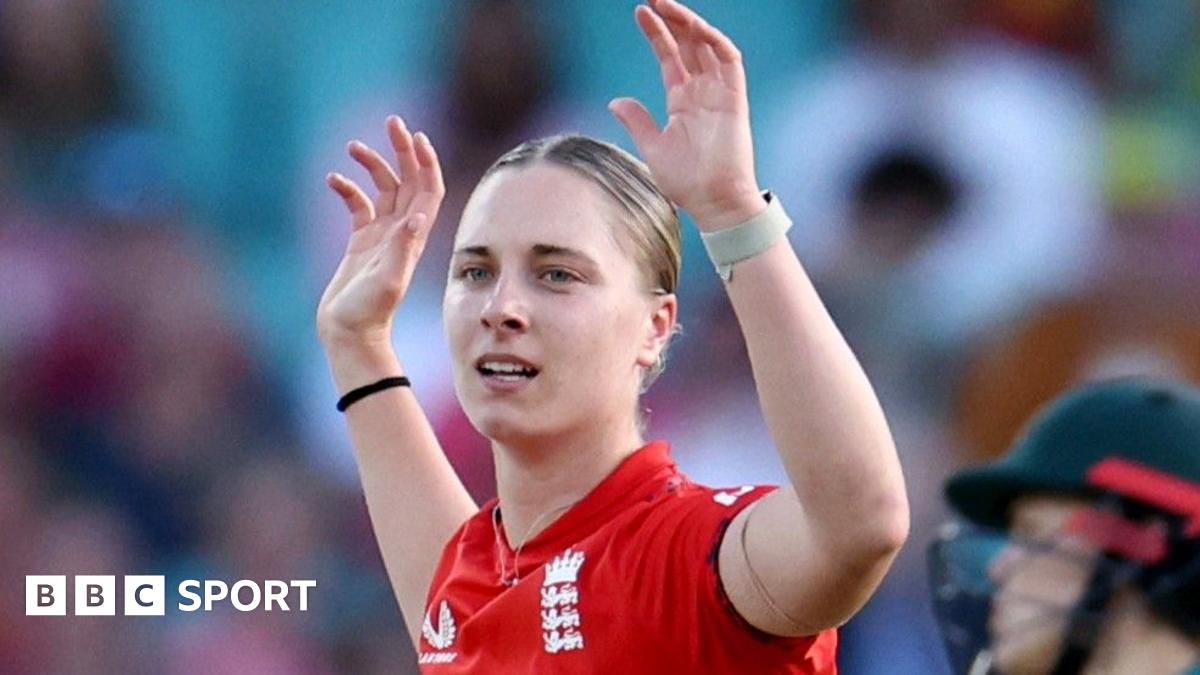 Read more about the article England vs New Zealand: Freya Kemp’s love of bowling did not wane during injury woes