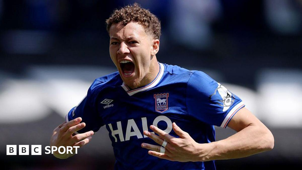Read more about the article Ipswich Town 3-0 QPR: Tractor Boys seal promotion to Premier League