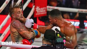 Read more about the article Jake Paul: Boxing career in doubt over injury from Anthony Joshua fight