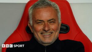 Read more about the article Jose Mourinho: Portuguese signs three-year deal to become Real Madrid manager