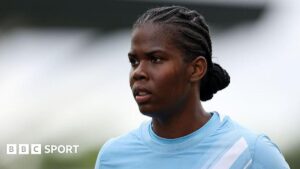 Read more about the article Khadija Shaw: Chelsea favourites to sign Man City’s star striker