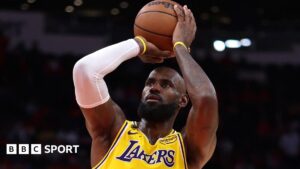 Read more about the article LeBron James stars as LA Lakers beat Houston Rockets to set up Oklahoma City Thunder showdown