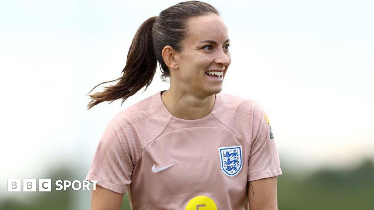 Read more about the article Lucy Staniforth: Former England midfielder ‘at ease’ with decision to retire from football