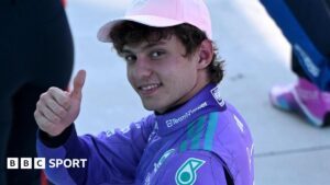 Read more about the article Miami Grand Prix: Kimi Antonelli on pole ahead of Max Verstappen