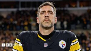Read more about the article NFL: Aaron Rodgers signs new one-year deal with Pittsburgh Steelers