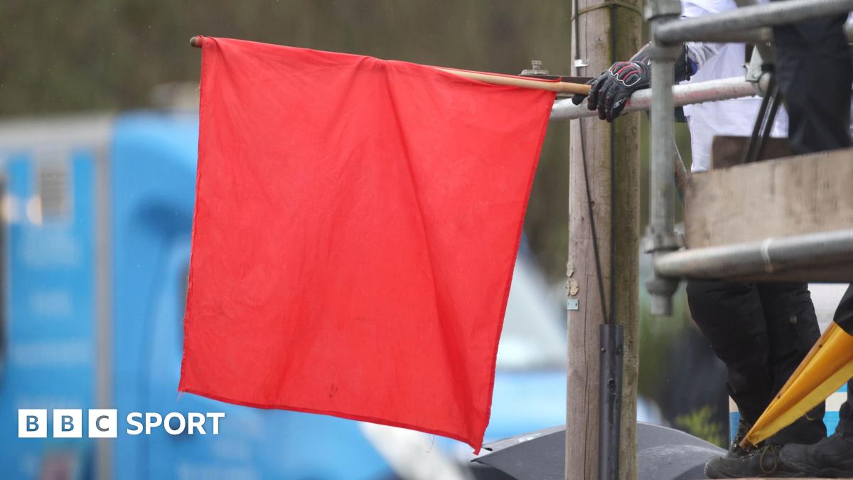 Read more about the article North West 200: Rider dies in Superbike accident at Northern Ireland road race