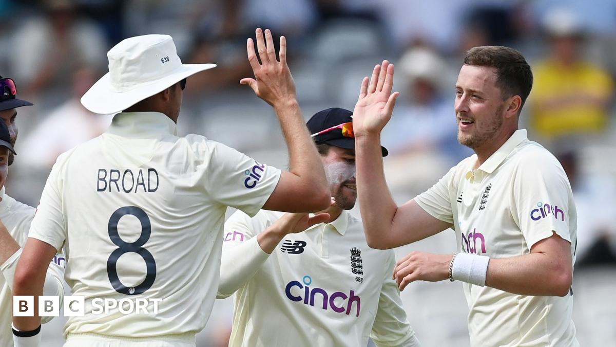 Read more about the article Ollie Robinson recall surprises former England fast bowler Stuart Broad
