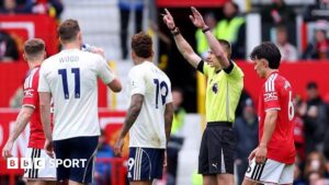 Read more about the article Premier League: Another handball ‘mess’ – is it time to change law?