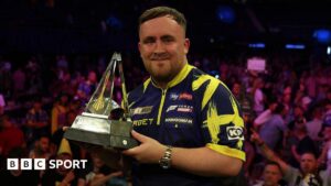 Read more about the article Premier League Darts final: Luke Littler beats Luke Humphries 11-10 in thriller to exact revenge