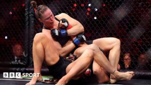 Read more about the article Rousey vs Carano: Ronda Rousey gets perfect ending with 15-second win over Gina Carano