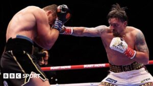 Read more about the article Usyk vs Rico: Ukrainian heavyweight champion stops novice in controversial 11th-round stoppage win