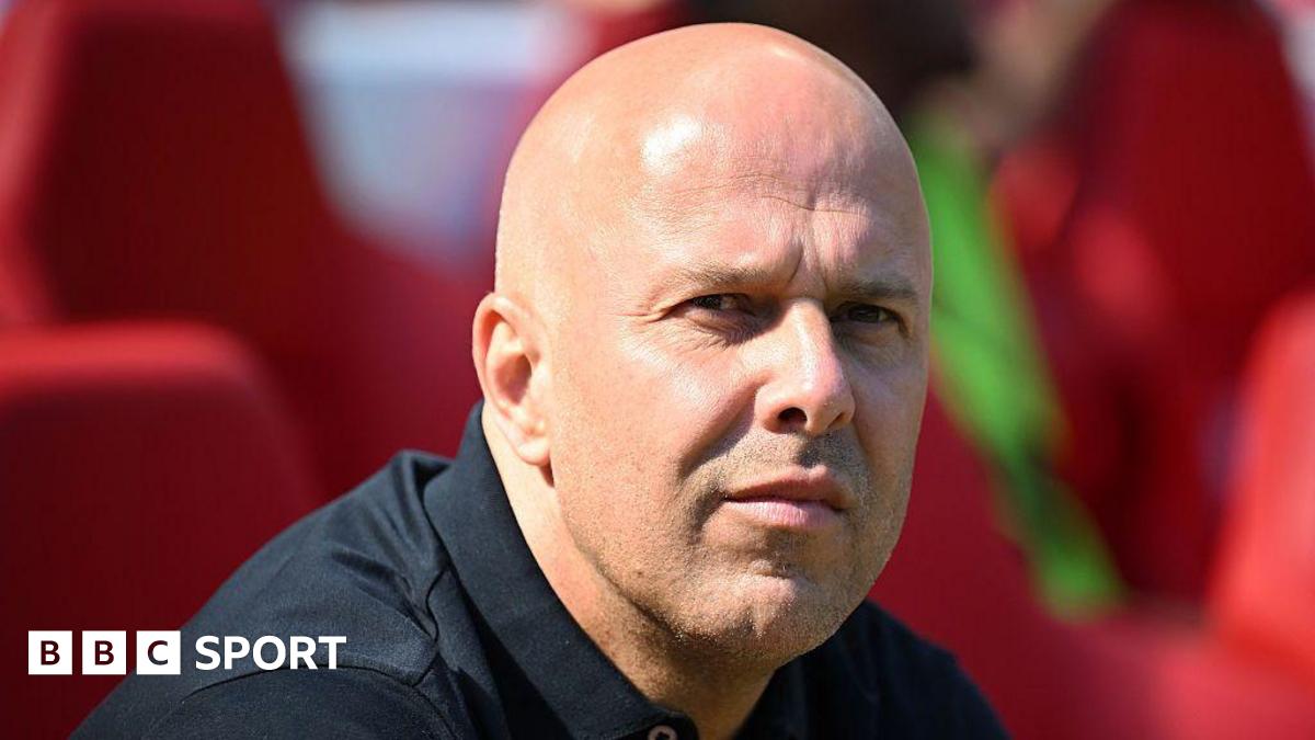 Read more about the article Arne Slot: Former Liverpool head coach writes emotional open letter after sacking