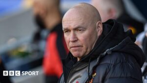 Read more about the article John Kear: Rugby league legend and broadcaster dies aged 71